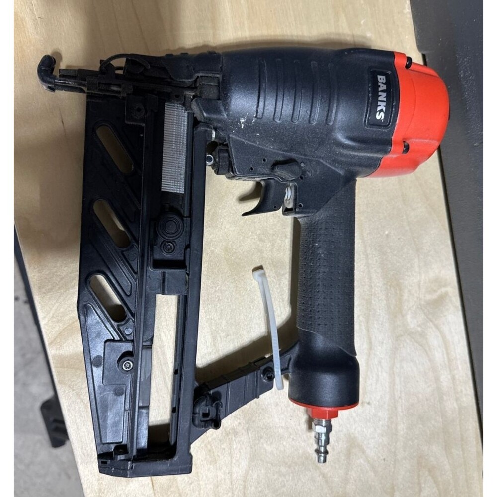 Banks 16 Gauge Finish Air Nailer